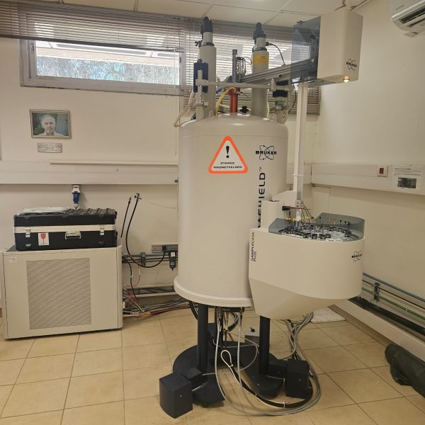 Nuclear Magnetic Resonance (NMR) Spectroscopy 400 MHz